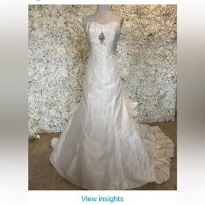 Elegant White Satin Wedding Dress